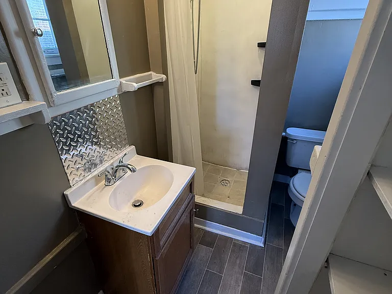 1023 S Pennsylvania Ave #3 — Photo 9