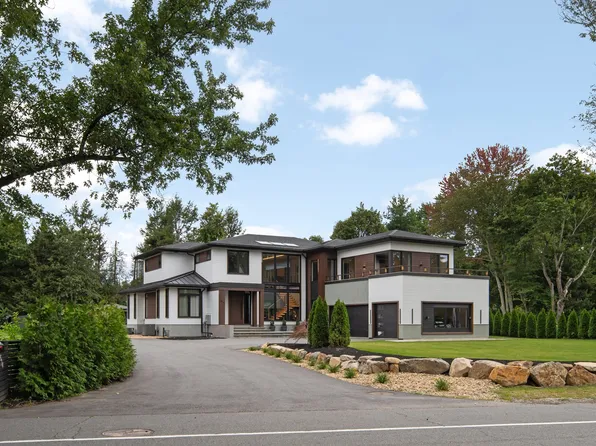 514 Water St, Wakefield, MA 01880