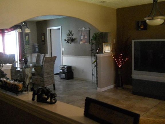 5th image of 1858 Nestle Dr