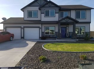 4809 Santa Cruz Ln, Pasco, WA 99301