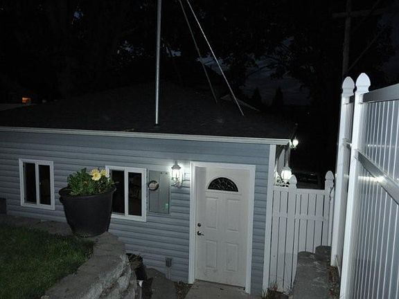 4th image of 4935 N Visscher St