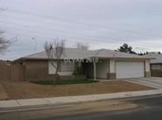 7900 Genzer Dr, Las Vegas, NV 89145