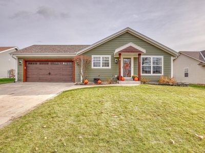 1660 Falcon Dr, Hartford, WI, 53027