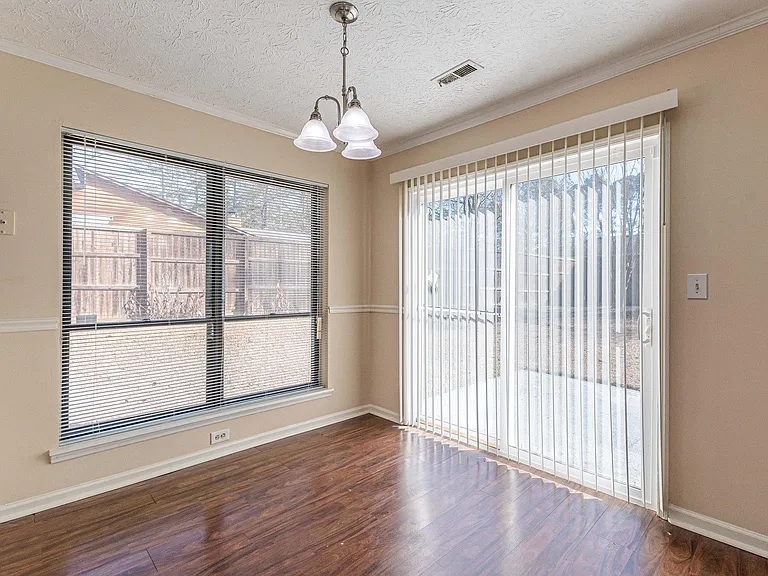 228 Avalon Way — Photo 8