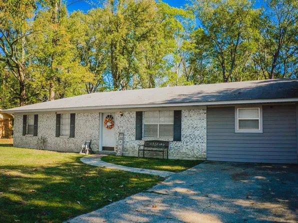 (undisclosed Address), Monticello, AR 71655