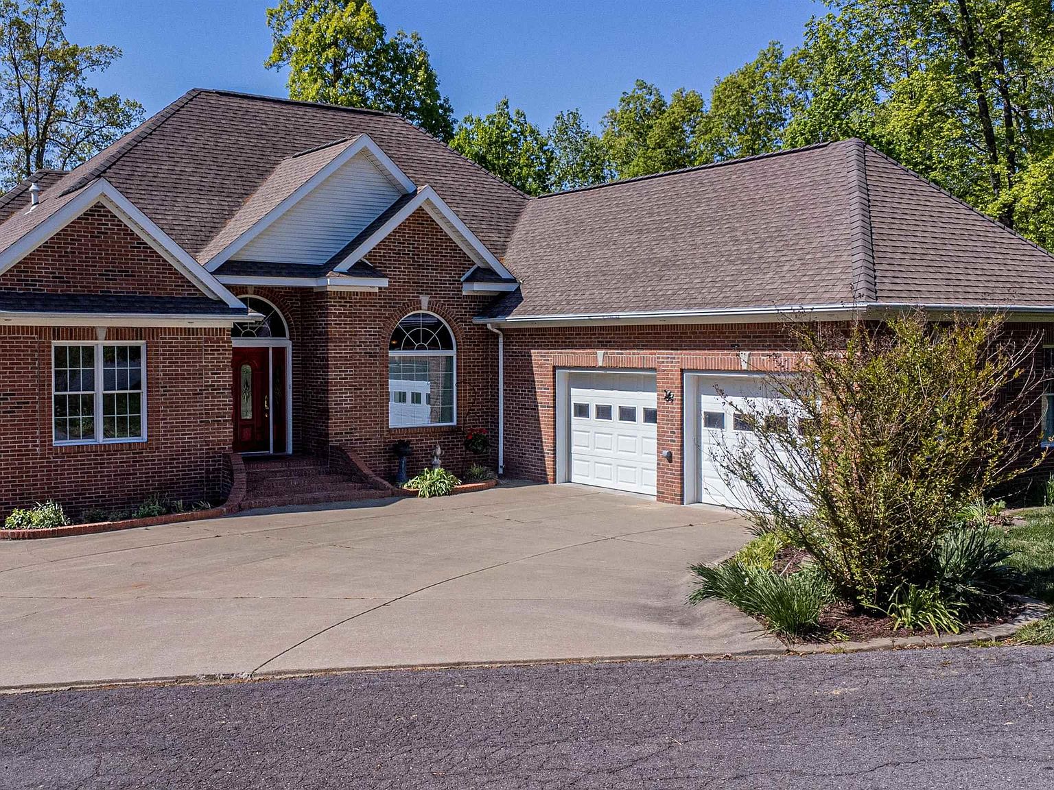 124 W Cobblestone Ct, Kuttawa, KY 42055 MLS 121764 Zillow