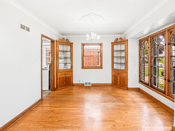 3rd image of 1322 E Kensington Blvd #1324