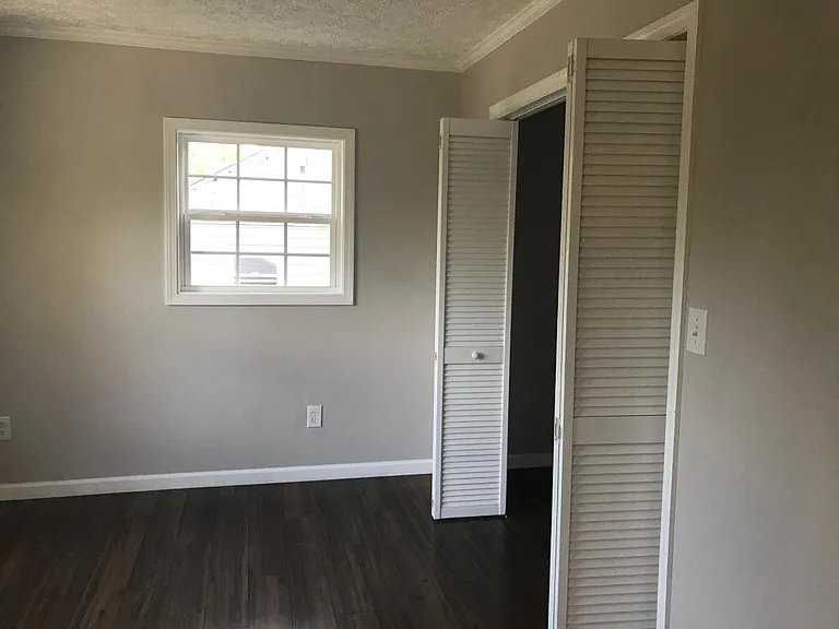 129 Hamilton Cir — Photo 13