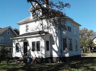 716 Elm Ave E, Waseca, MN 56093