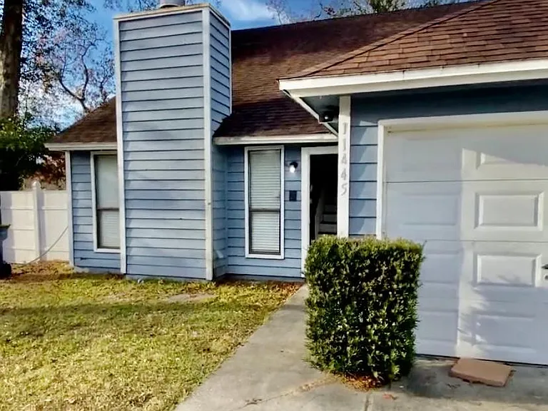 11445 Fort Caroline Lakes Dr N — Photo 68
