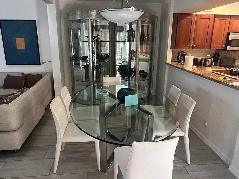 302 Forest Hills Dr #302 — Photo 31