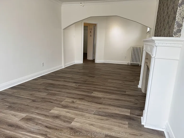 24 Hutton Ave — Photo 4