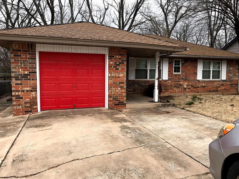 One car garage