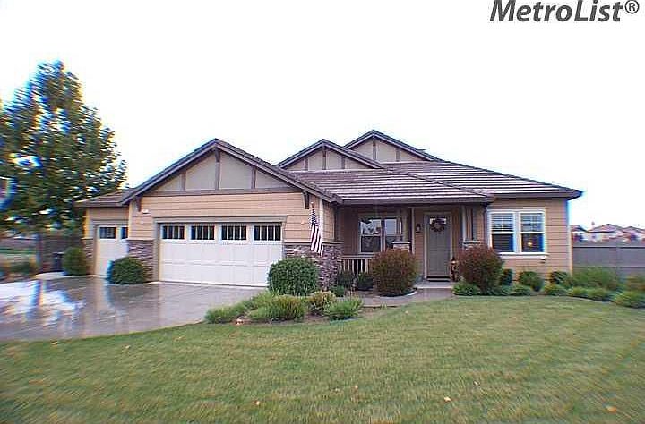 1st image of 3831 Wellington Ln