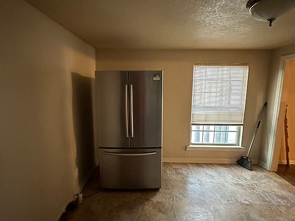 3rd image of 1630 S Western St #1