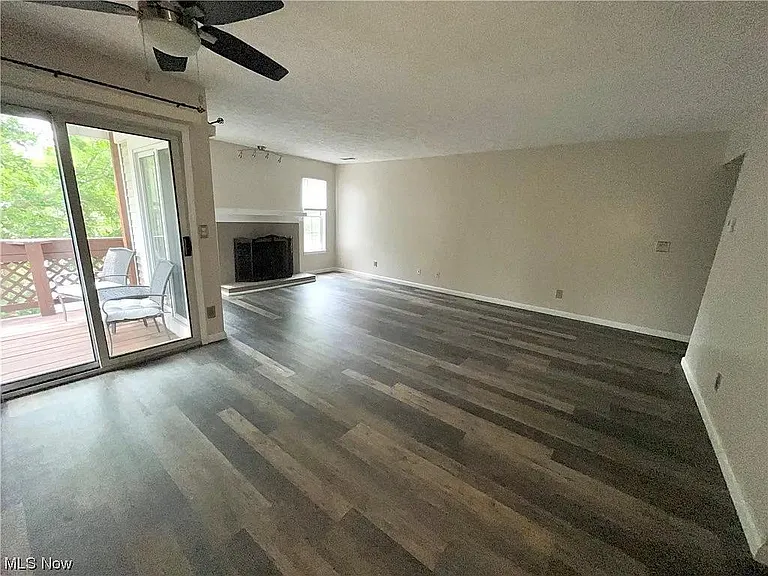 1304 Cedarwood Dr #C3 — Photo 10