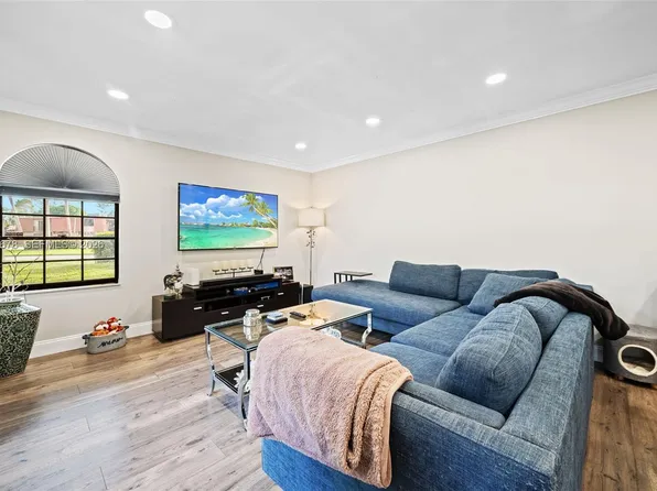 8189 Thames Blvd APT C, Boca Raton, FL 33433