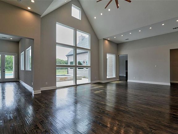5th image of 895 Bentwater Dr