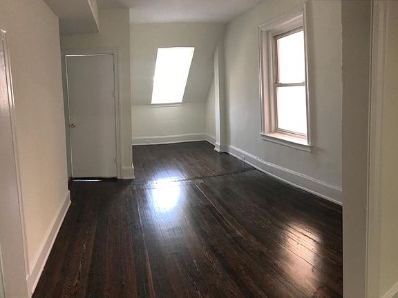 Dining room facing north