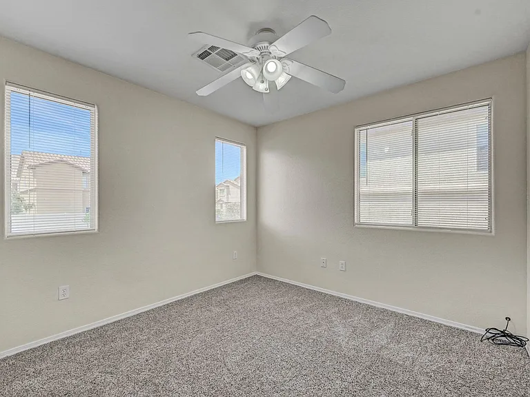 3952 Badgerbrook St — Photo 34