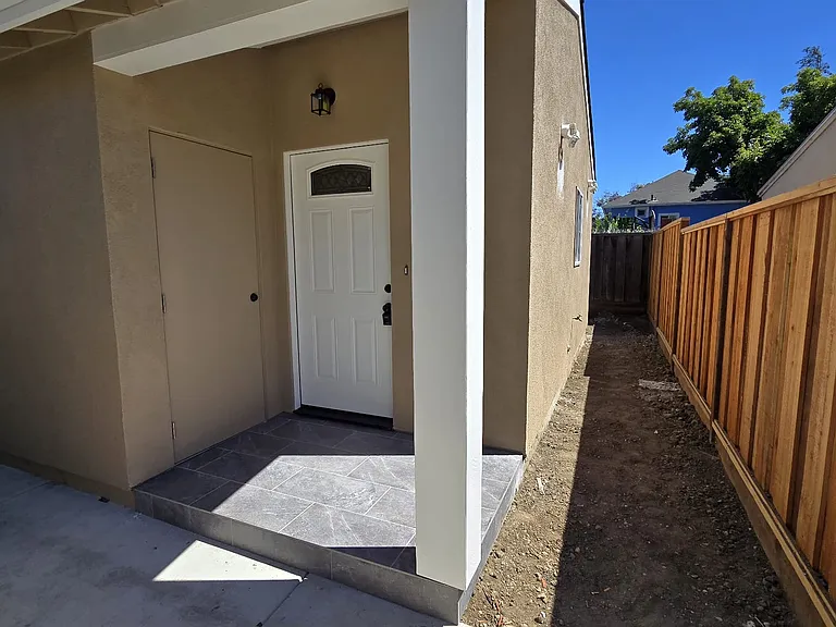 452 Fuller Ave #2 — Photo 7