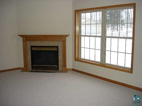 2nd image of 602 Clubhouse Rd
