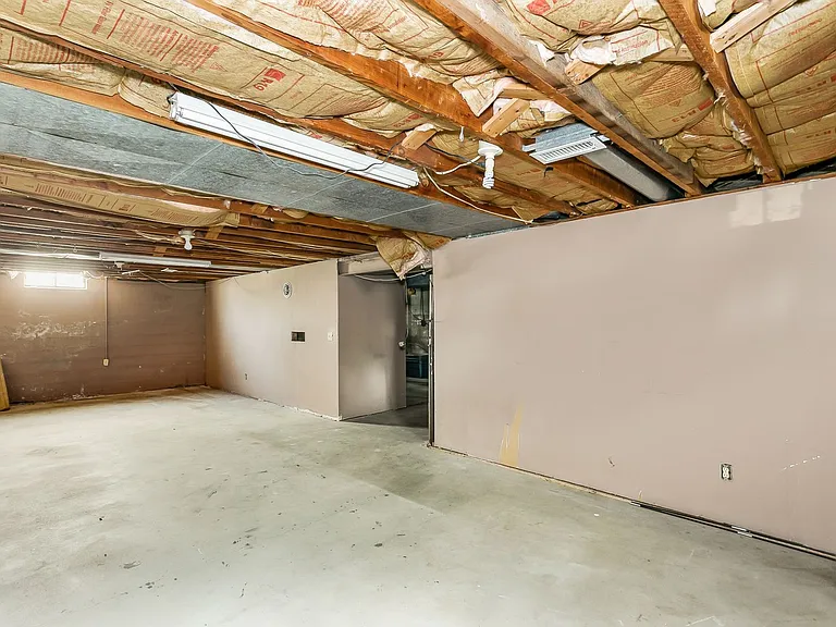 840 S Millwood Ave — Photo 11