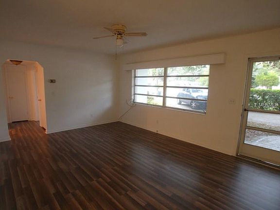 2nd image of 1661 Linwood Dr