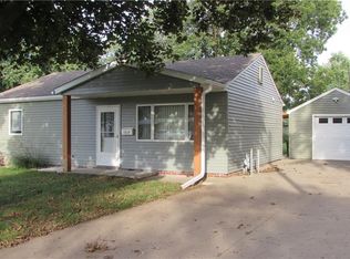 1205 Glover St, Knoxville, IA 50138