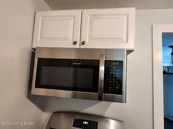 3rd image of 1734 Lakeside Dr