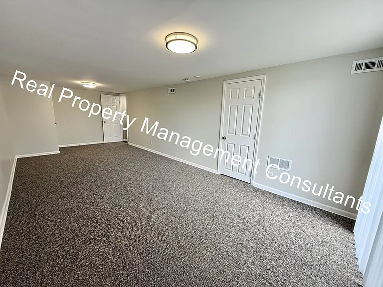 9333 Ballentine St — Photo 18