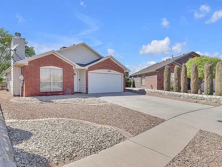 11868 Oak Crossing Dr — Photo 2