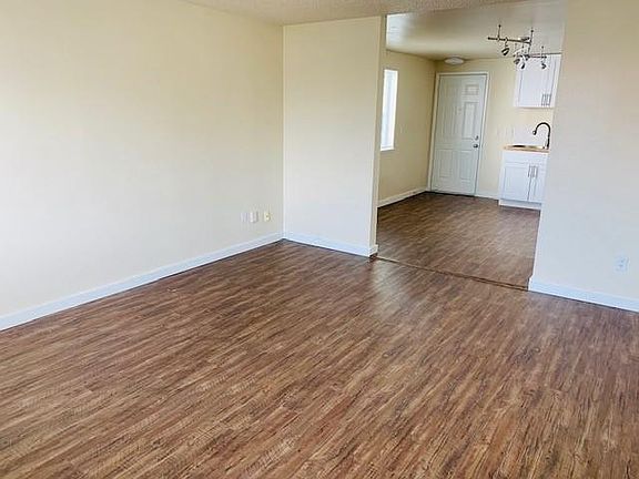 5th image of 621 S Sprague Ave #621A