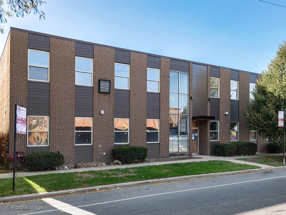 1st image of 3570 N Avondale Ave #2G