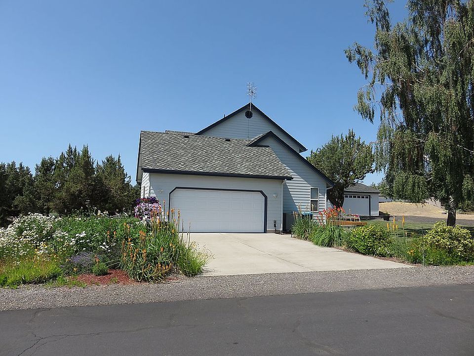 2nd image of 2950 SW 41st St