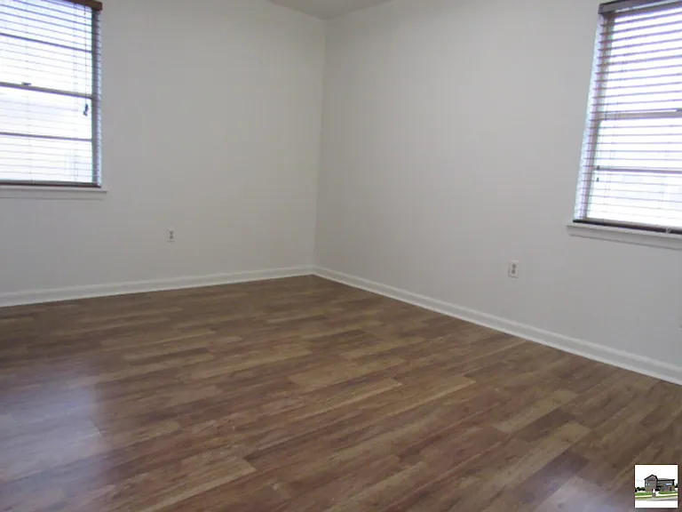 1009 S 29th St — Photo 12
