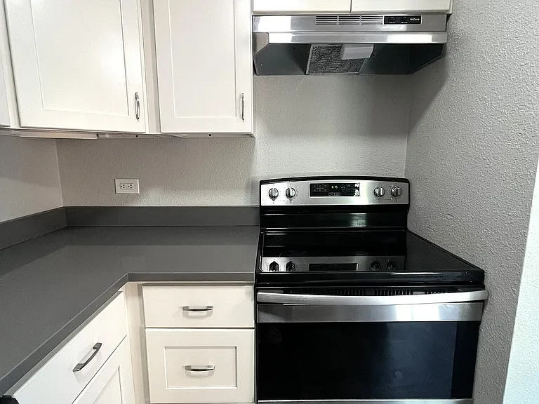 Oak North Apartments — Photo 100