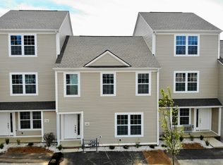 540 Pin Oak Dr, Christiansburg, VA 24073