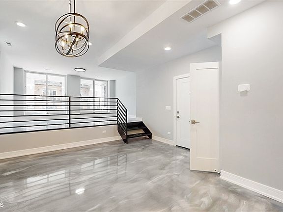 4th image of 3253 N Elston Ave #1