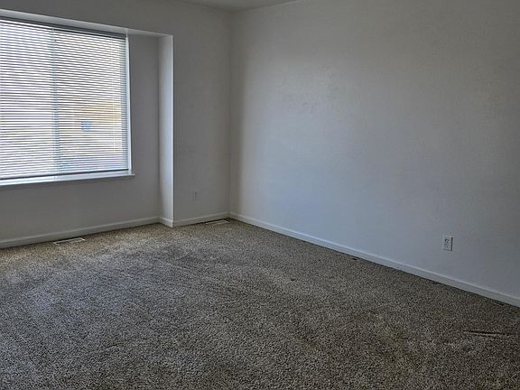 4th image of 3408 33rd Avenue Ct