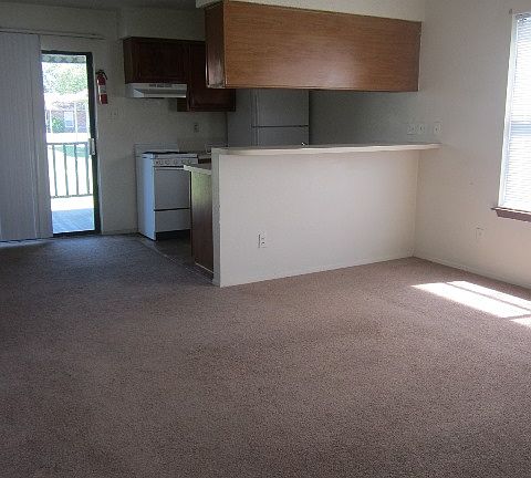 4th image of 1634 Ellen Pl