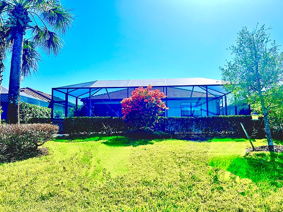 5th image of 19535 Utopia Ln