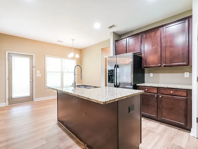 4150 Hamilton Cove Ct — Photo 8