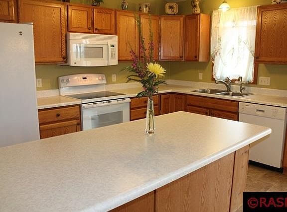 4th image of 125 Torrey Pines Ct
