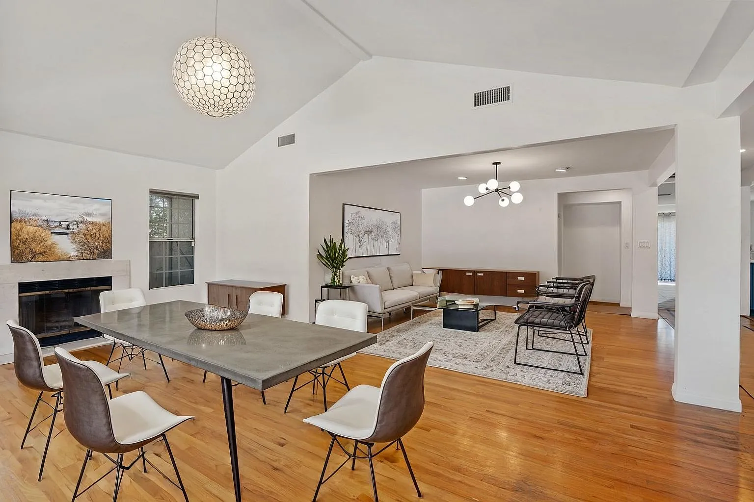 3 bed, 1758 sqft, $6,800 — Photo 3