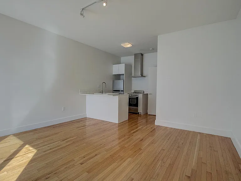 427 1/4 N Vendome St #427.25 — Photo 19
