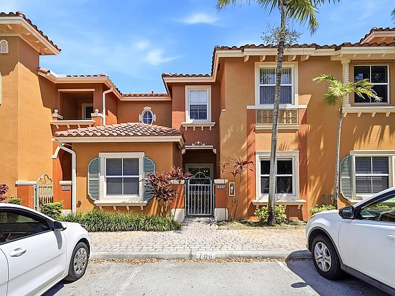 2nd image of 5825 Siena Lane