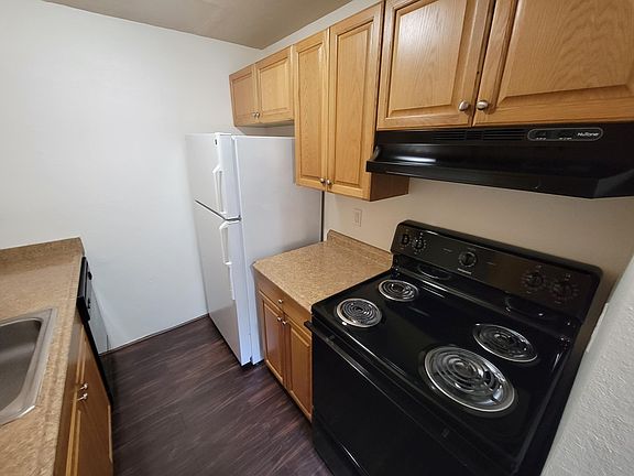 5th image of 1012 12th Street Ct NW