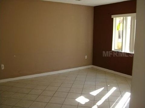4th image of 8619 Sandberry Blvd