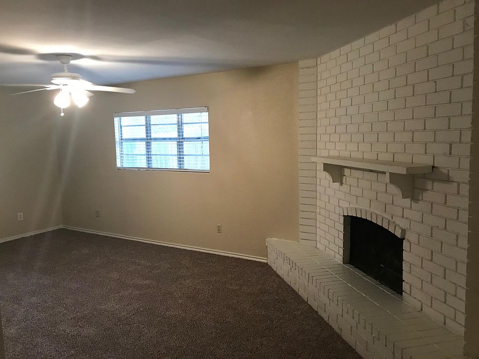 2nd image of 5625 Pearce St